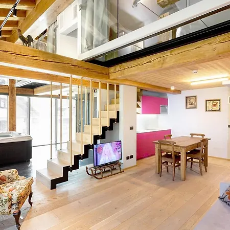 Aux Pieds Du Roi - & Апарт-готель Брей-Червінія