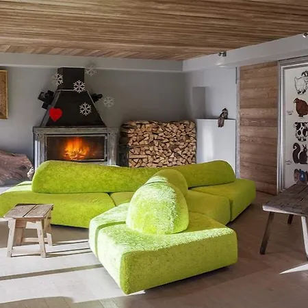 Апарт-готель Aux Pieds Du Roi - & 4*