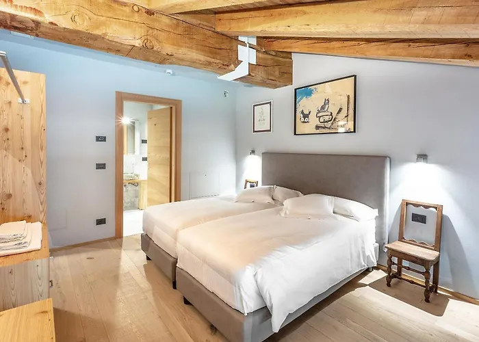 Aux Pieds Du Roi - & Breuil-Cervinia