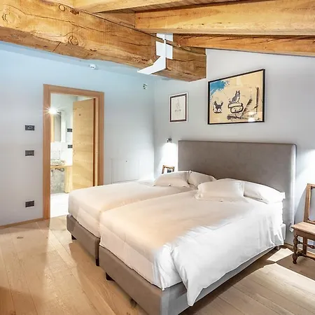 Aux Pieds Du Roi - & Aparthotel 4*