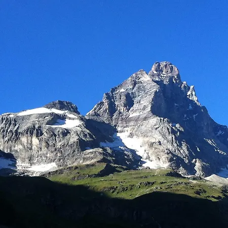 Lejlighedshotel Aux Pieds Du Roi - & Breuil-Cervinia