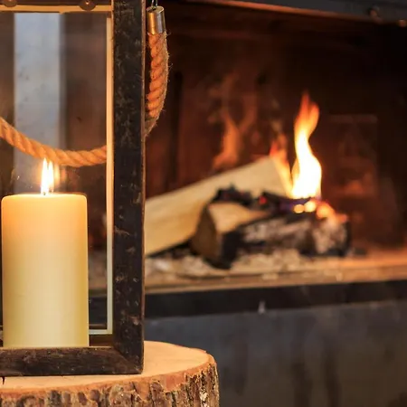 Aux Pieds Du Roi - & Lejlighedshotel