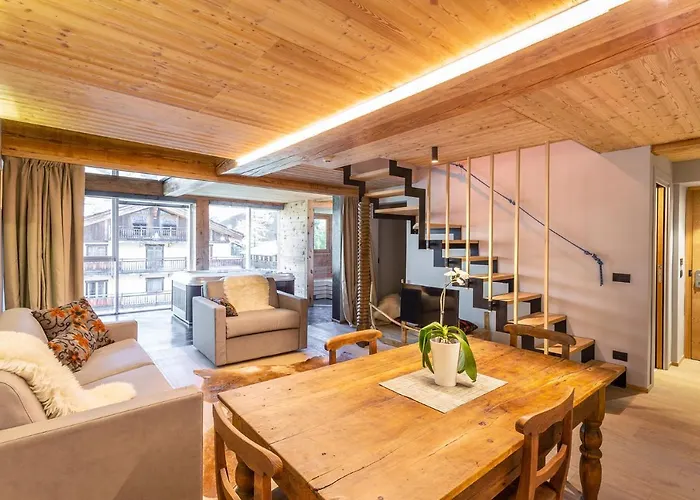 Aux Pieds Du Roi - & شقة فندقية 4*