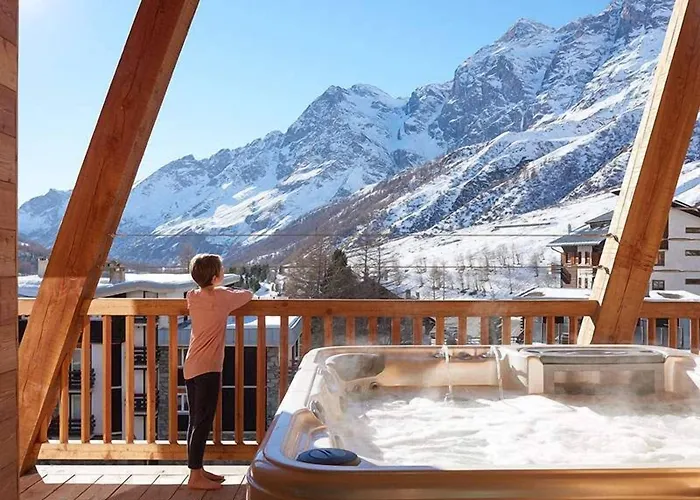 Aux Pieds Du Roi - & 4*