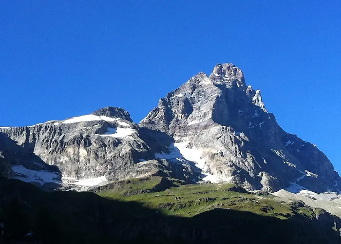 Aparthotel Aux Pieds Du Roi - & Breuil-Cervinia
