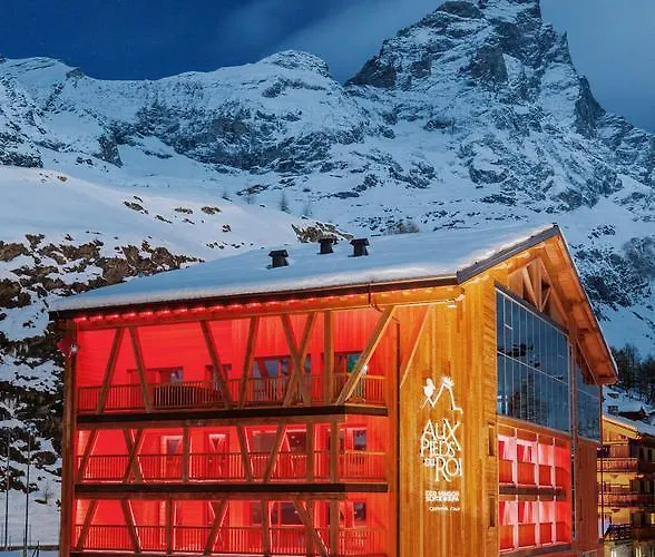 Aux Pieds Du Roi - & 4*